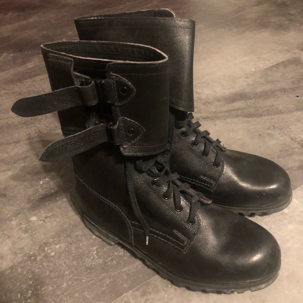 Czech buckle combat boots